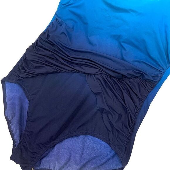 LANDS’ END Blue Ombré One Piece Swimsuit - Picture 3 of 8
